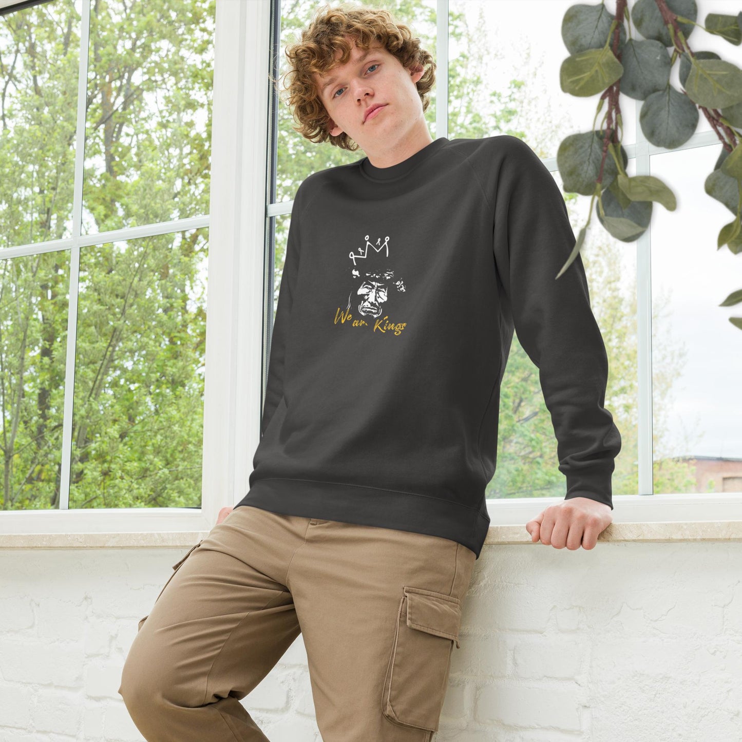 raglan sweatshirt